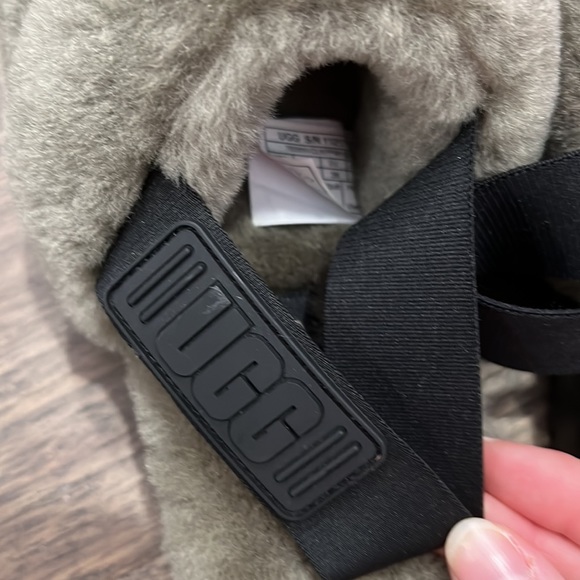 NEW Ugg Super Fluff Slipper - Size 5 - Olive Green - Picture 4 of 8